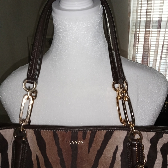 Coach purse - Picture 5 of 13
